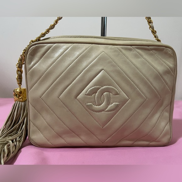 Chanel Lambskin Diamond CC Tassel Camera Bag - Picture 3 of 16